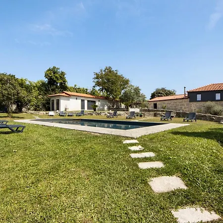 Quinta De Ramil - Serra Da Cabreira Rossas (Braga)