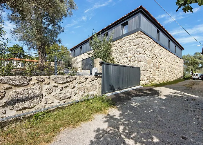 Quinta De Ramil Villa *